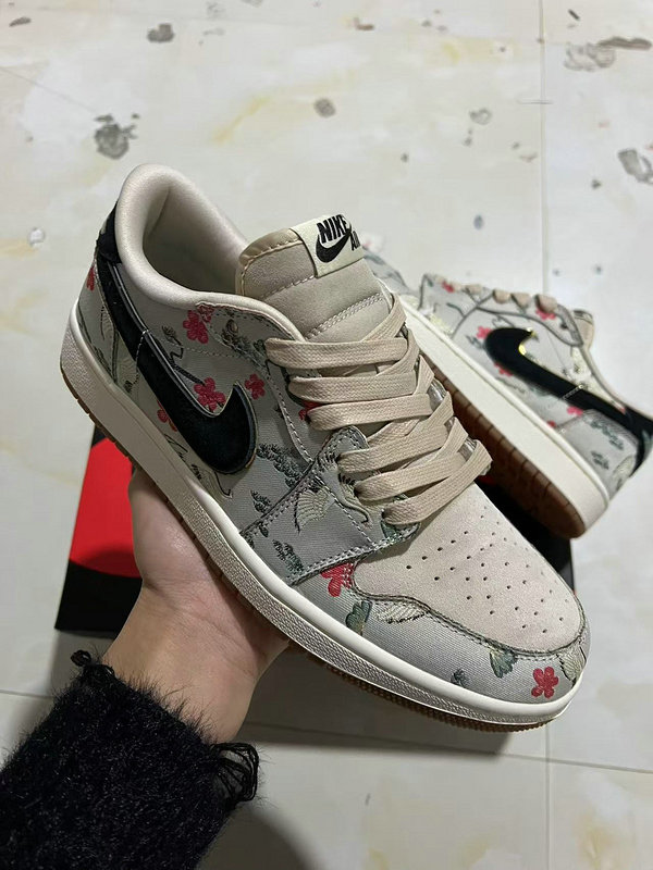 Jordan 1 Retro Low OG
Rui Hachimura Oatmeal